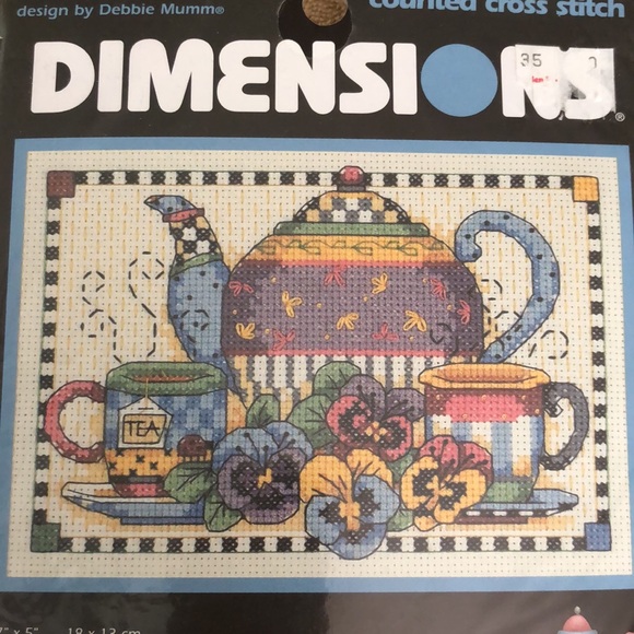 Dimensions 6877 Teatime Pansies Debbie Mumm Counted Cross Stitch Kit - Picture 5 of 9